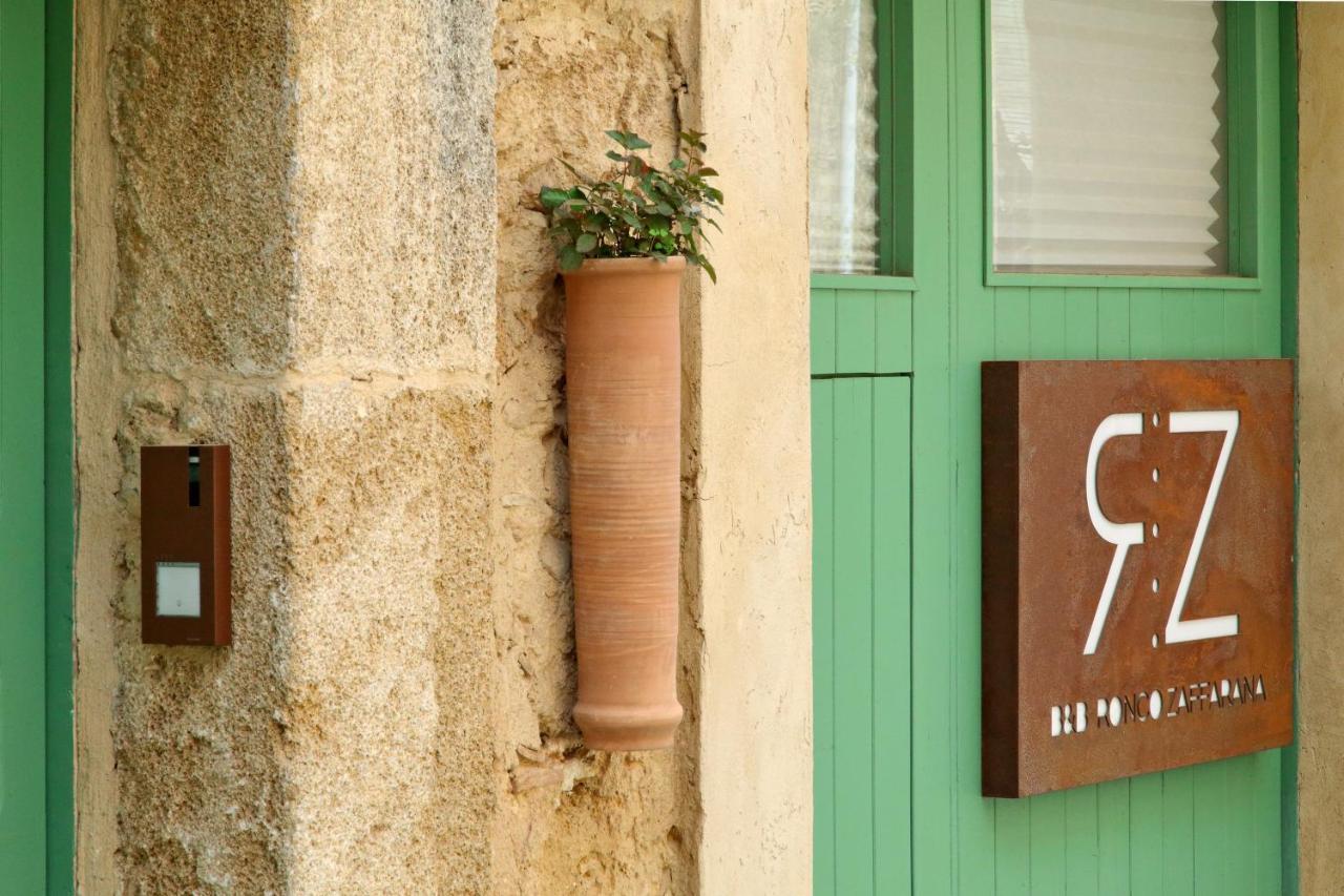 B&B Ronco Zaffarana Caltagirone Eksteriør billede